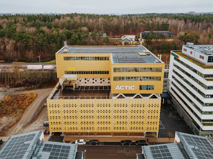 Drottning Kristinas esplanad 12, Solna